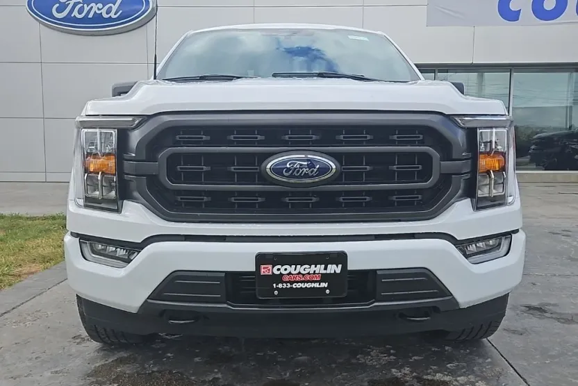 2023 Ford F-150 XLT photo 1
