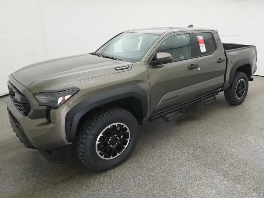 2025 Toyota Tacoma TRD Off-Road photo 1