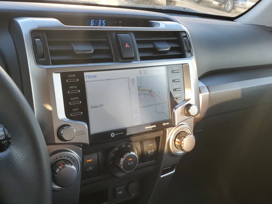 2022 Toyota 4Runner SR5 Premium photo 1