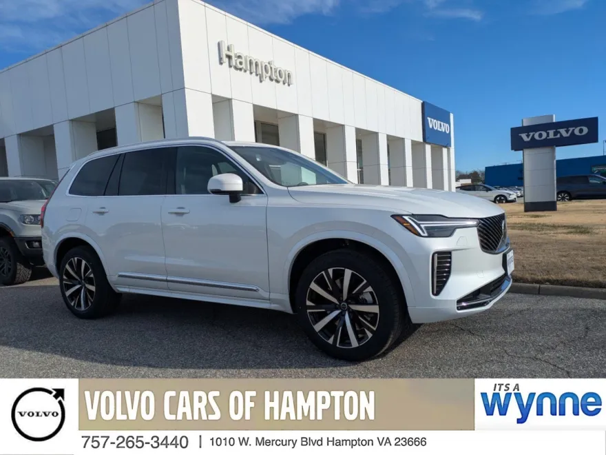 2025 Volvo XC90 T8 Core photo 1
