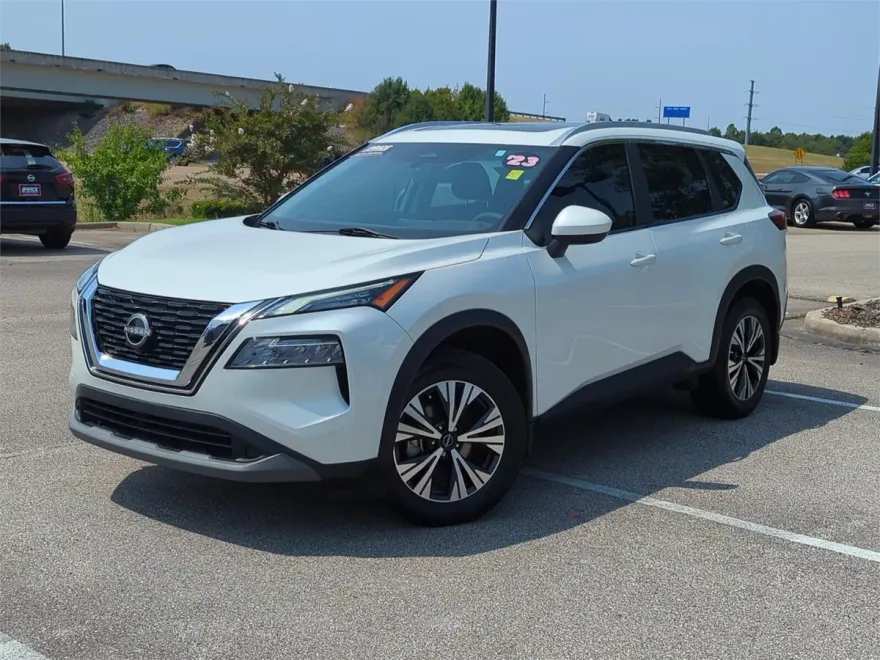2023 Nissan Rogue SV photo 1