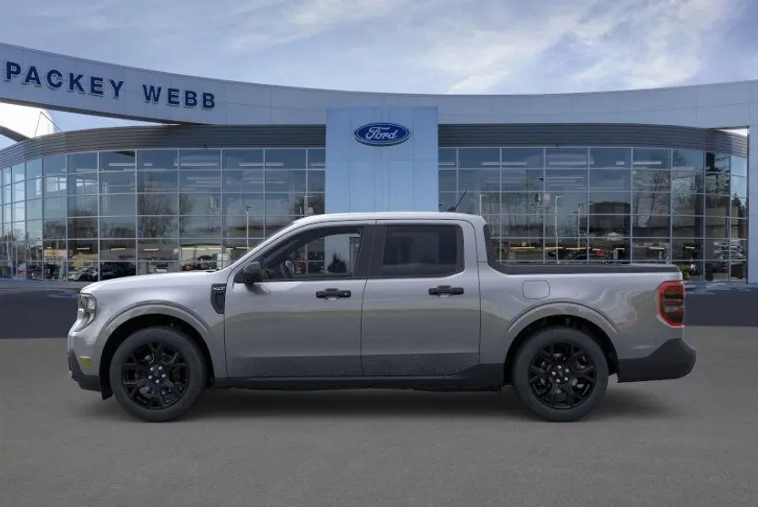 2025 Ford Maverick XLT photo 1