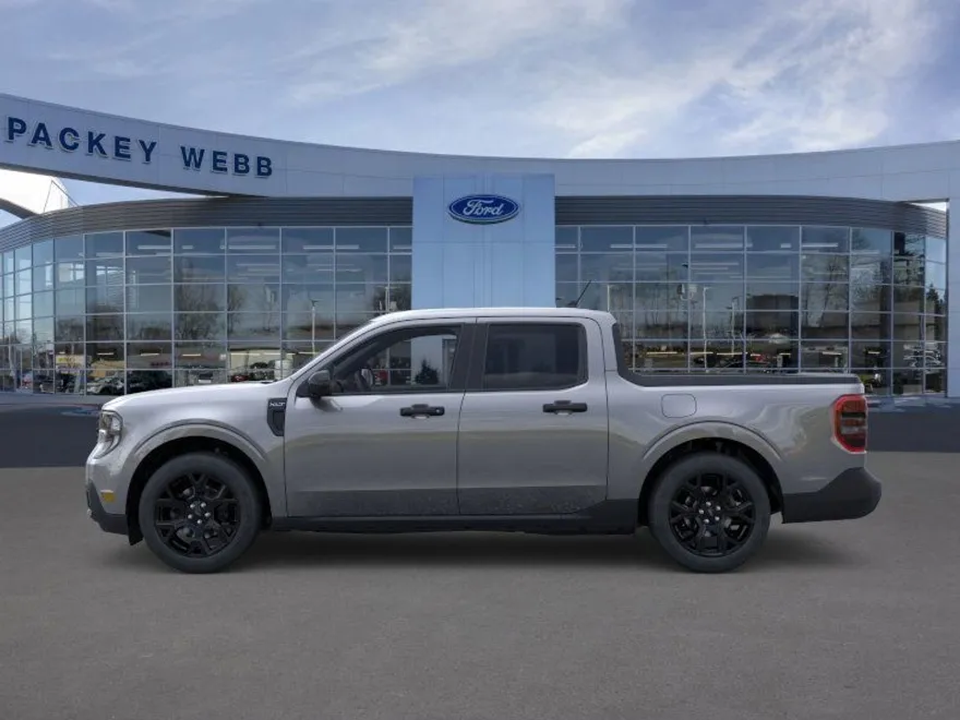 2025 Ford Maverick XLT photo 1