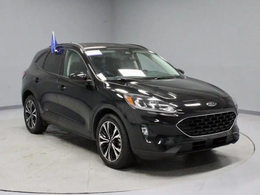 2022 Ford Escape SEL photo 1