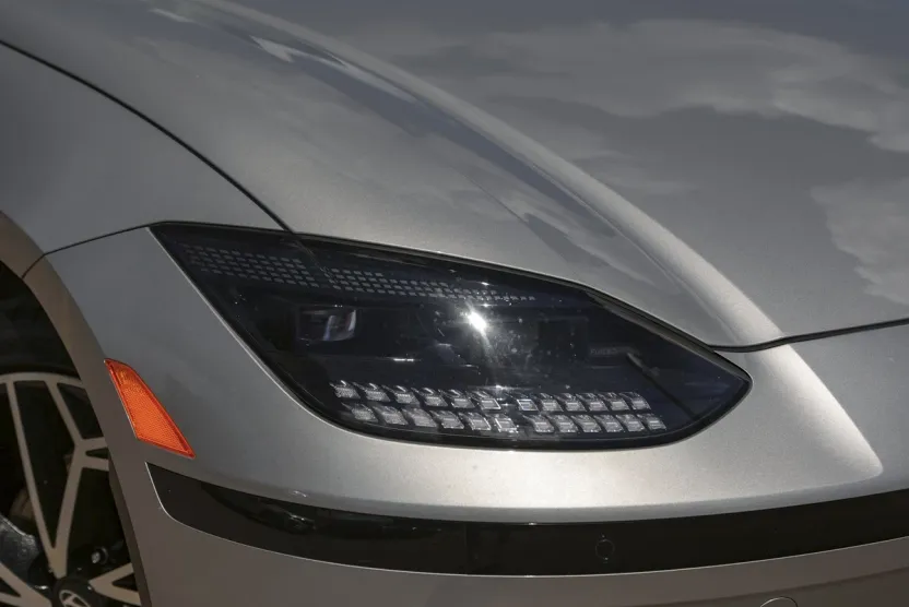 2023 Hyundai Ioniq 6 SEL photo 1