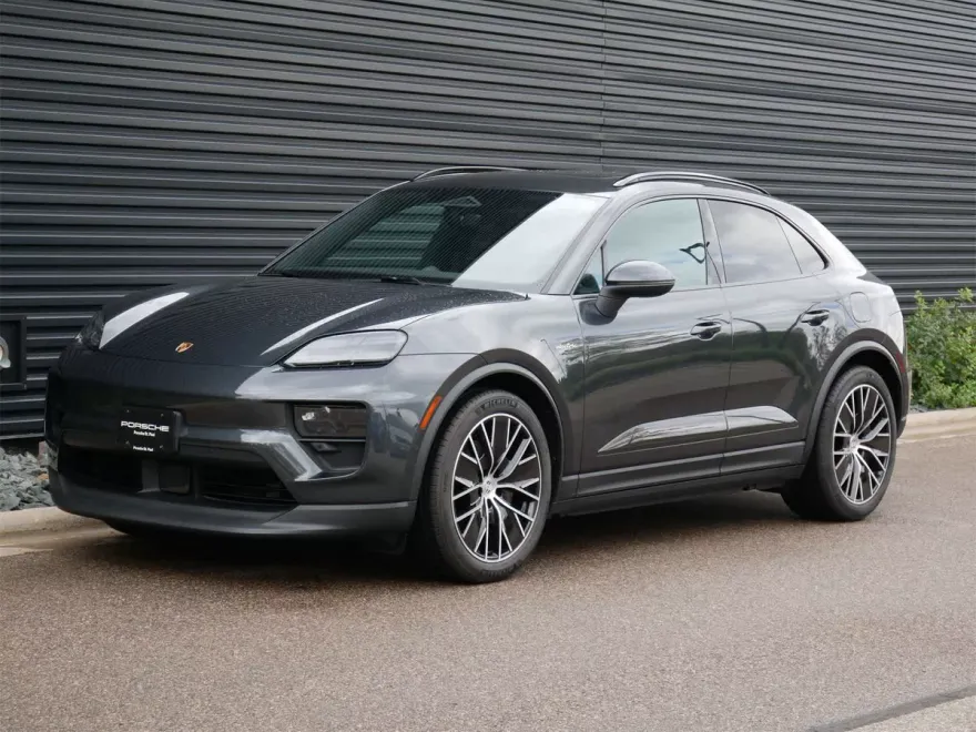 2024 Porsche Macan Electric 4 photo 1