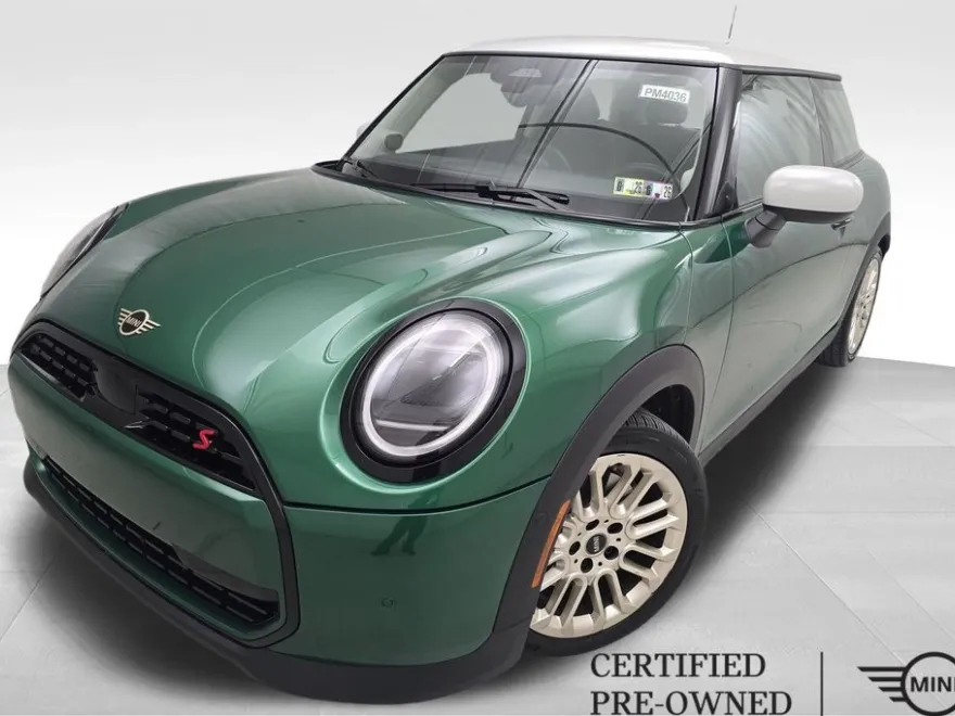 2025 Mini Cooper 2 Door Hardtop Signature photo 1