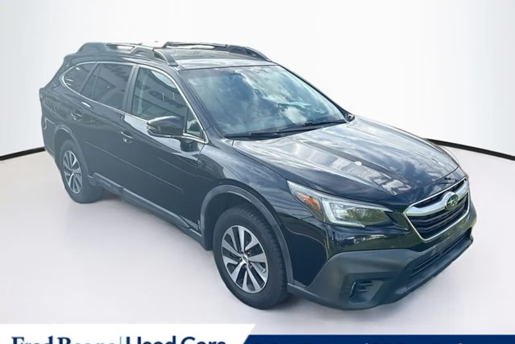 2020 Subaru Outback Premium photo 1