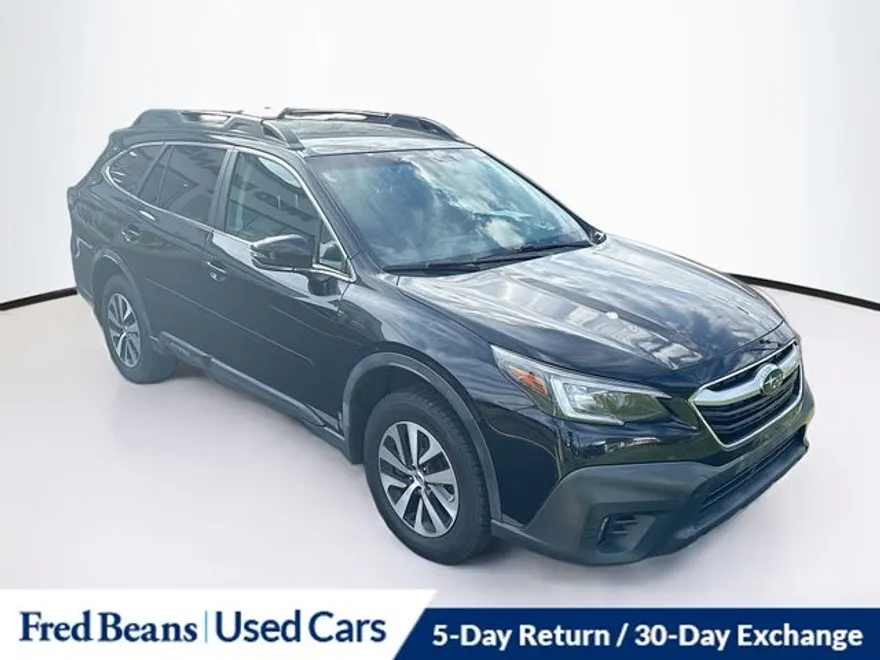 2020 Subaru Outback Premium photo 1