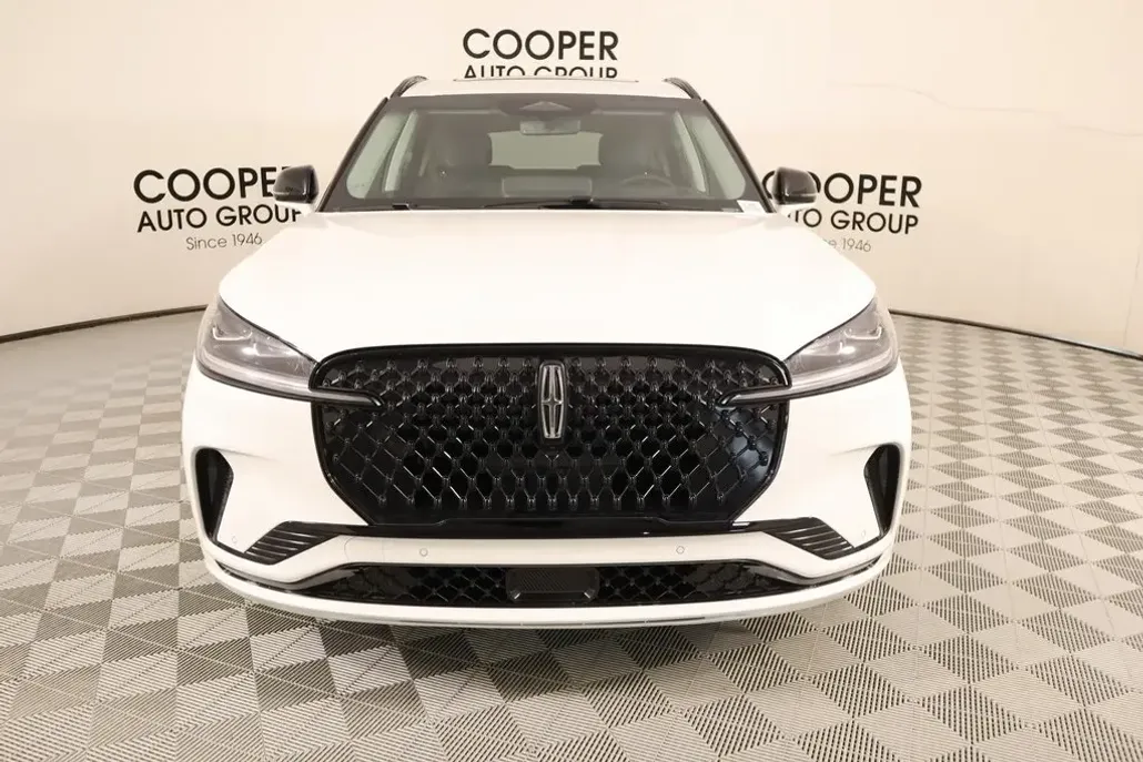 2025 Lincoln Aviator Reserve photo 1