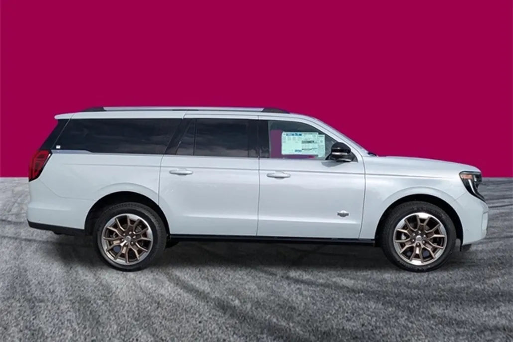 2025 Ford Expedition King Ranch MAX photo 1