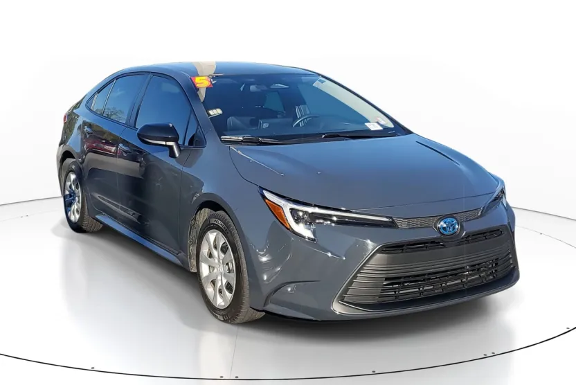 2025 Toyota Corolla Hybrid LE photo 1