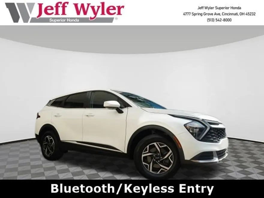 2023 Kia Sportage LX photo 1