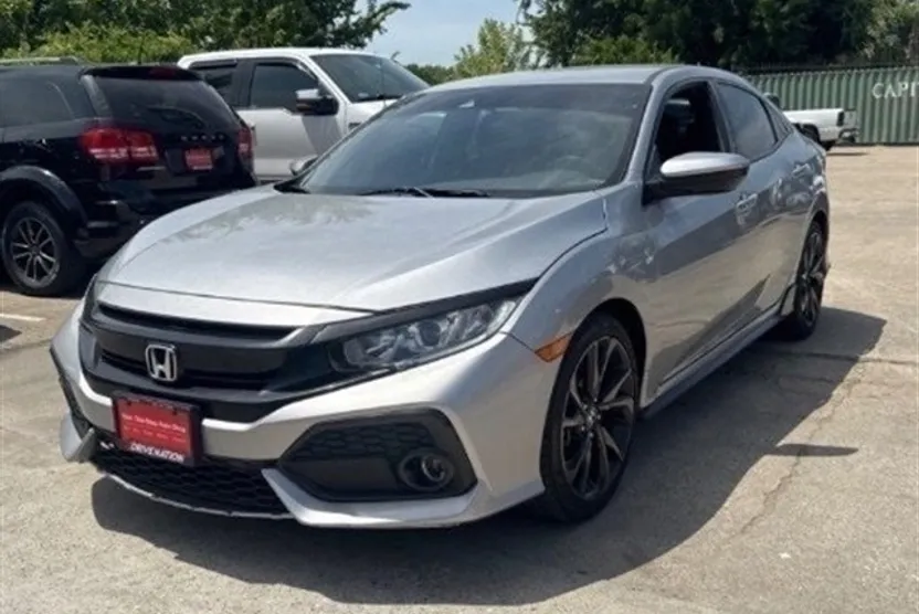 2019 Honda Civic Sport photo 1