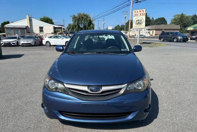 2011 Subaru Impreza 2.5i Premium photo 1