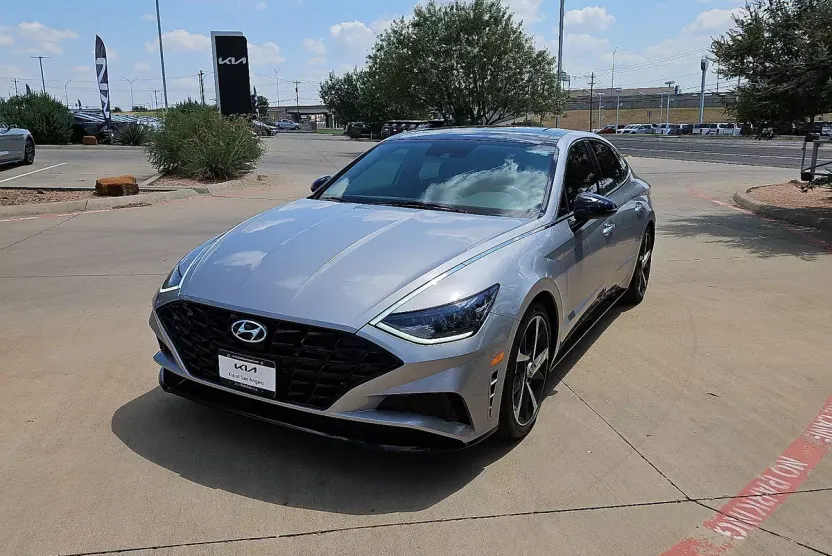 2023 Hyundai Sonata SEL Plus photo 1