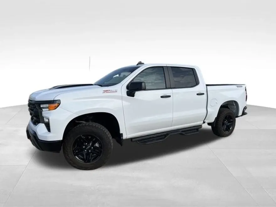 2025 Chevrolet Silverado 1500 Custom Trail Boss photo 1