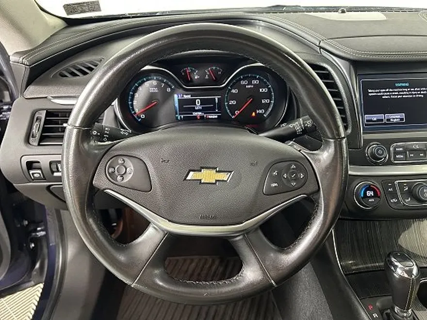 2018 Chevrolet Impala 1LT photo 1