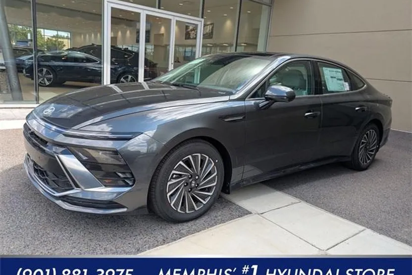 2025 Hyundai Sonata Hybrid Limited photo 1