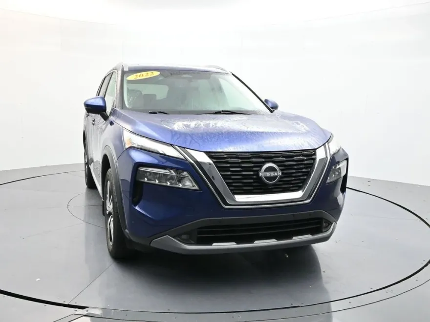 2022 Nissan Rogue SL photo 1
