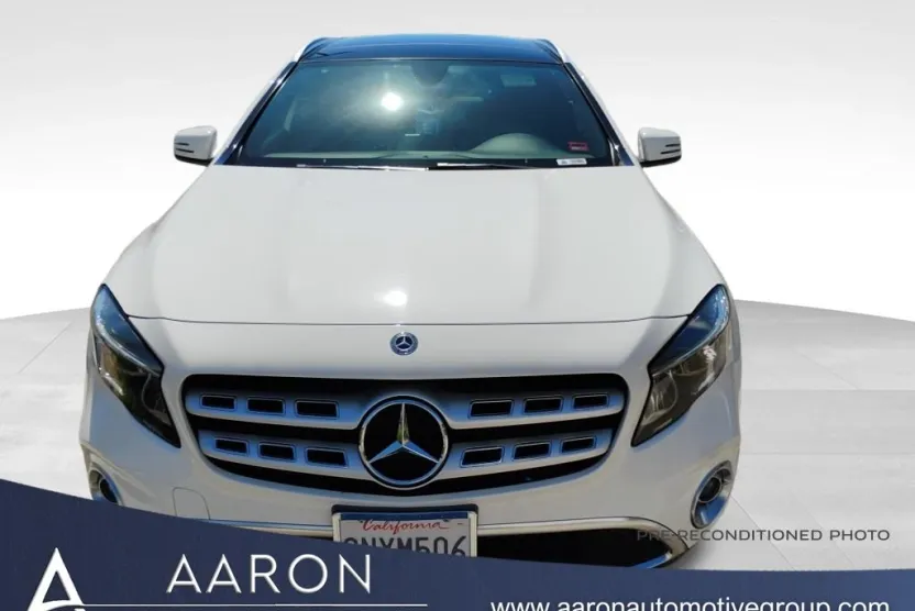 2020 Mercedes Benz GLA 250 photo 1