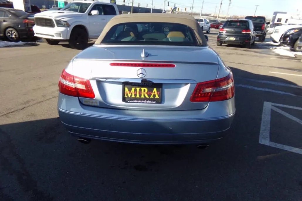 2013 Mercedes Benz E 350 photo 1
