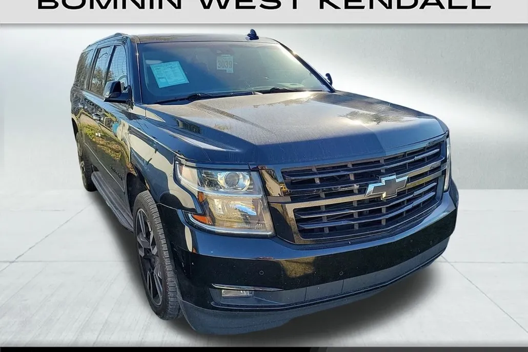 2019 Chevrolet Suburban Premier photo 1
