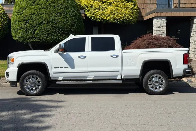 2015 Gmc Sierra 2500 Denali photo 1