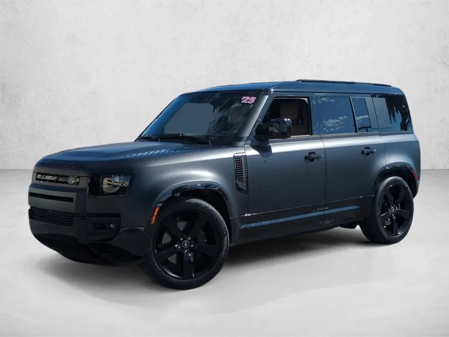 2025 Land Rover Defender 110 X-Dynamic SE photo 1