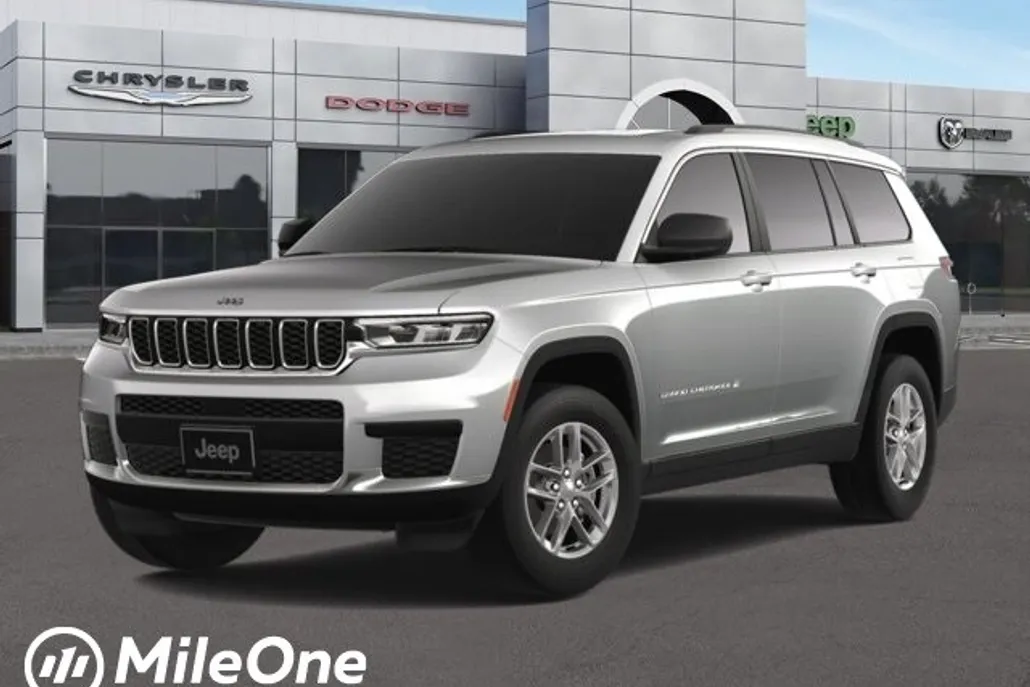 2025 Jeep Grand Cherokee Laredo photo 1