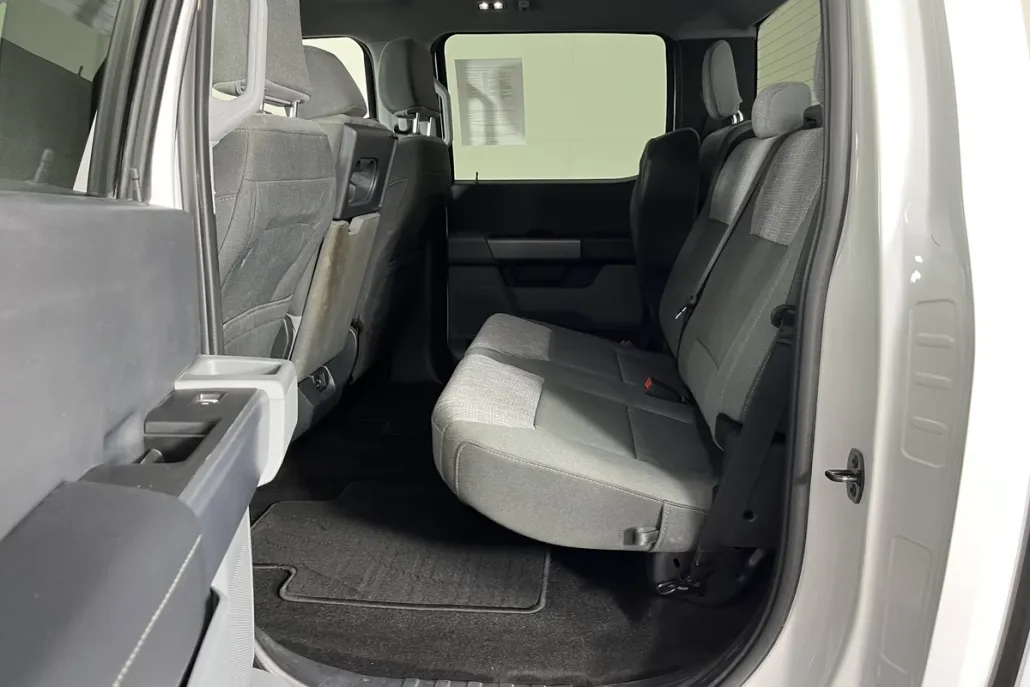 2022 Ford F-150 Platinum photo 1