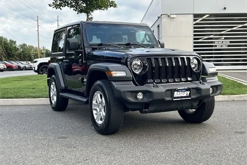 2020 Jeep Wrangler Sport S photo 1