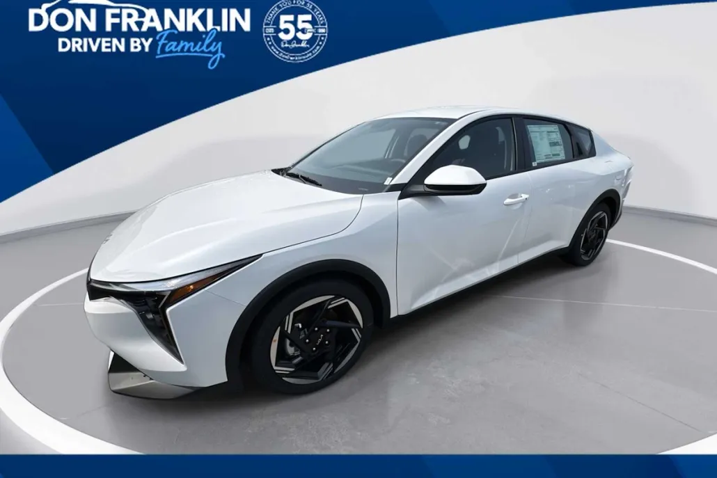 2025 Kia K4 EX photo 1