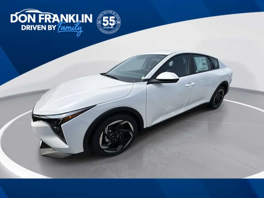2025 Kia K4 EX photo 1