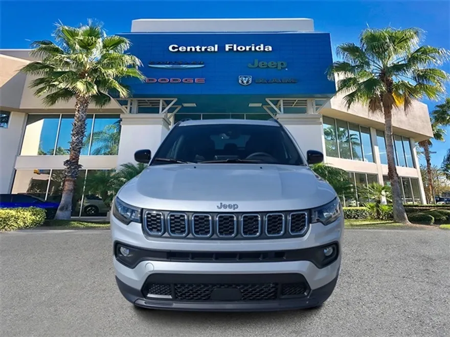 2025 Jeep Compass North Edition Latitude photo 1