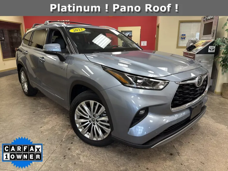 2022 Toyota Highlander Platinum photo 1