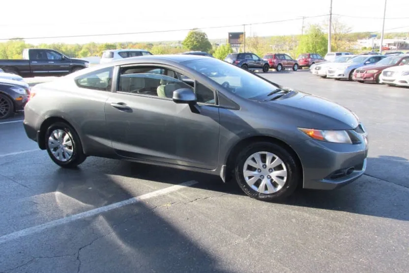 2012 Honda Civic LX photo 1