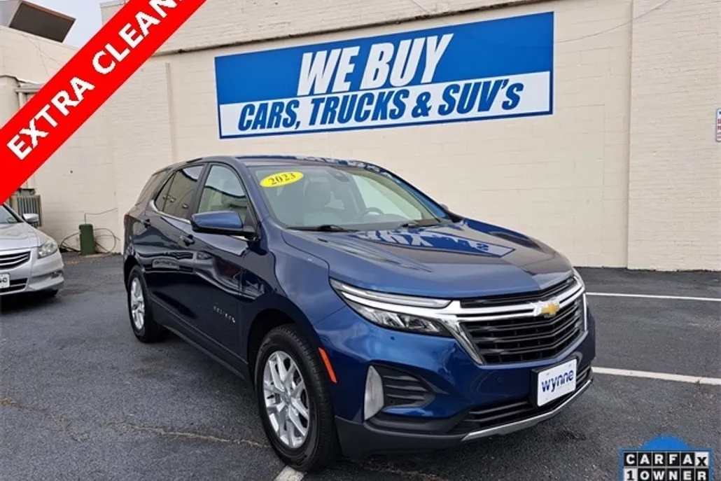 2023 Chevrolet Equinox LT photo 1