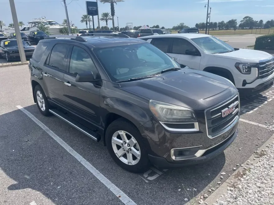 2015 Gmc Acadia SLE photo 1