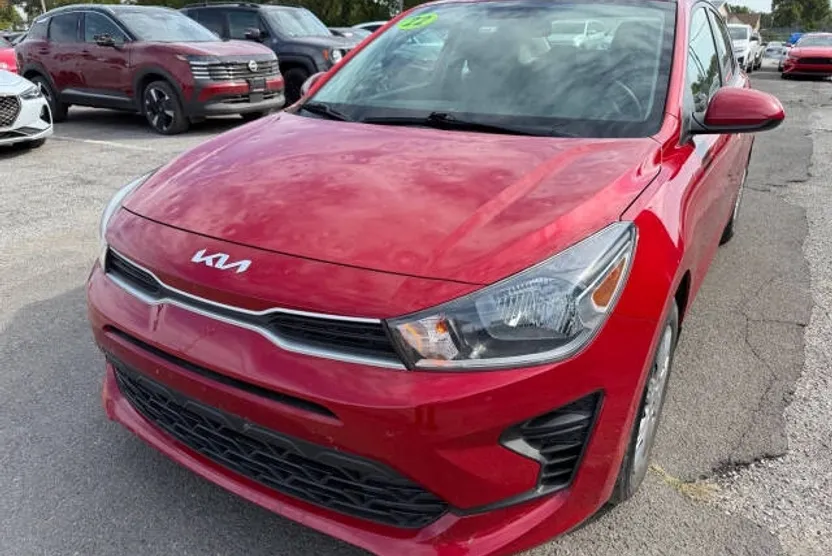 2022 Kia Rio LX photo 1