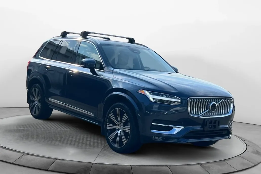 2023 Volvo XC90 AWD Ultimate photo 1