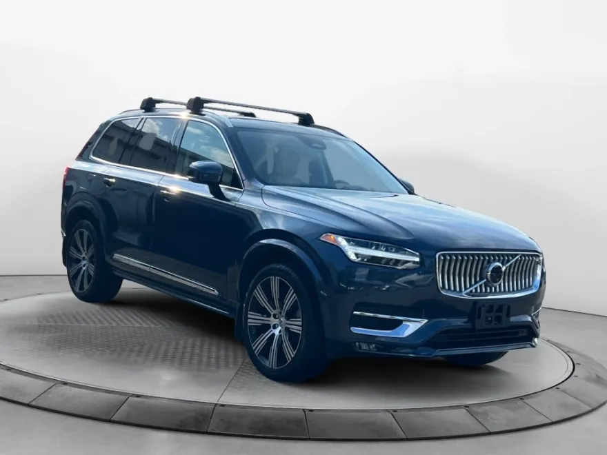 2023 Volvo XC90 AWD Ultimate photo 1