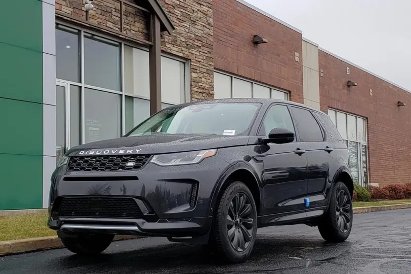2025 Land Rover Discovery Sport S photo 1