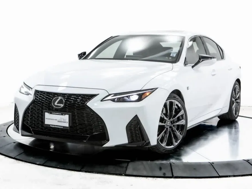 2023 Lexus IS 350 F SPORT photo 1