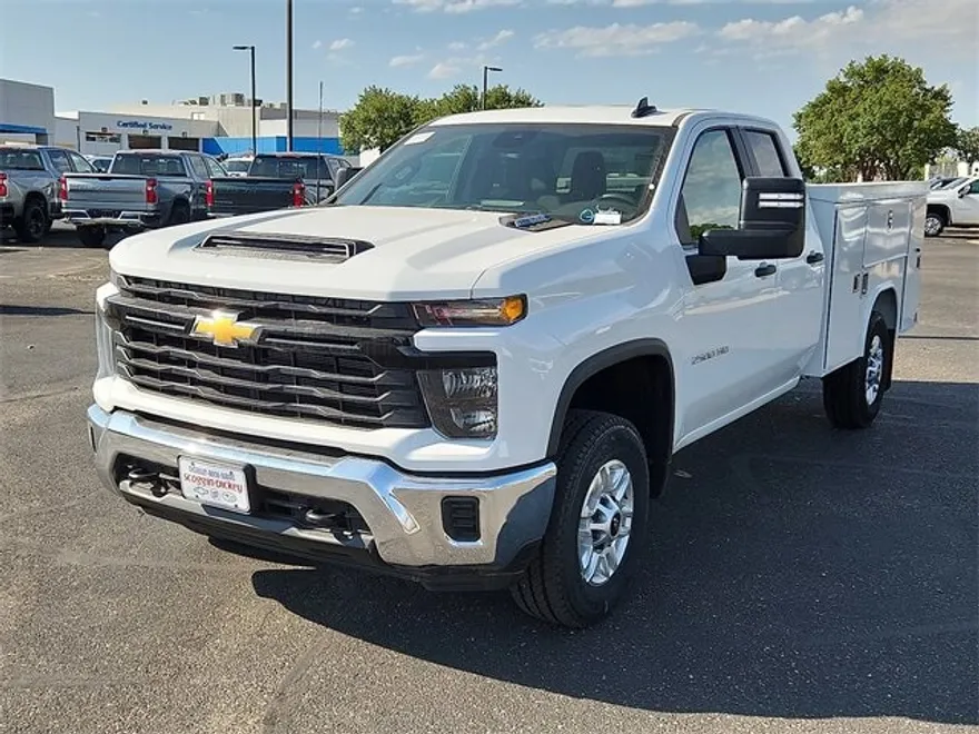 2025 Chevrolet Silverado 2500HD photo 1