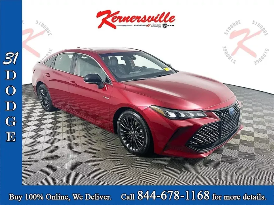 2021 Toyota Avalon Hybrid XSE photo 1