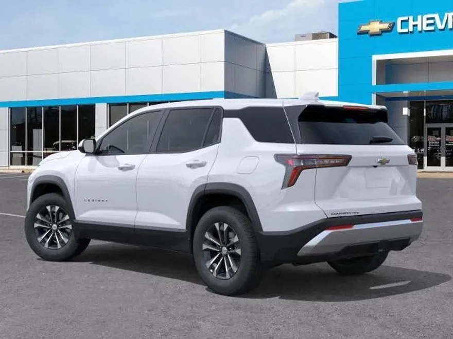 2026 Chevrolet Equinox LT photo 1