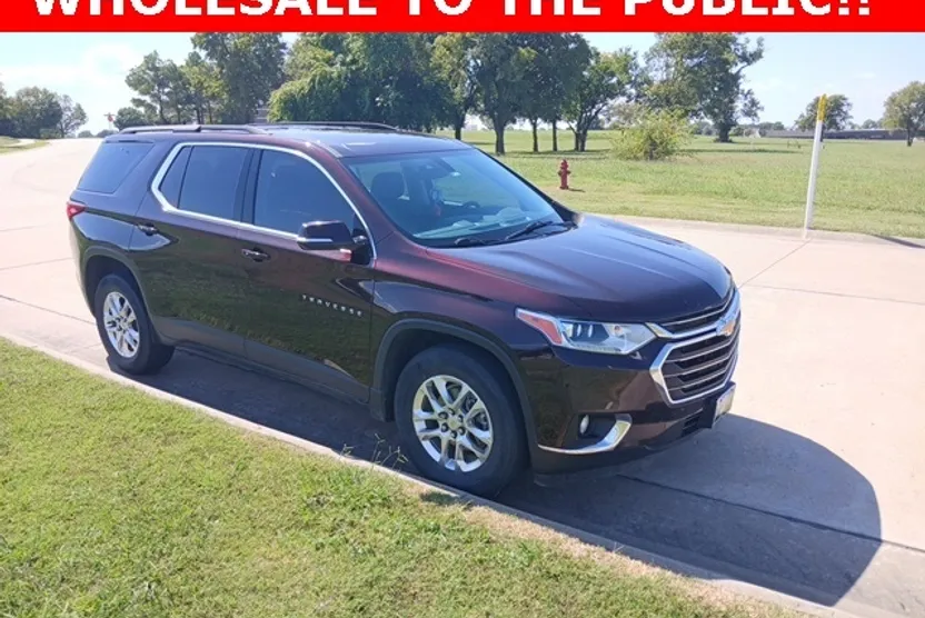 2020 Chevrolet Traverse 1LT photo 1
