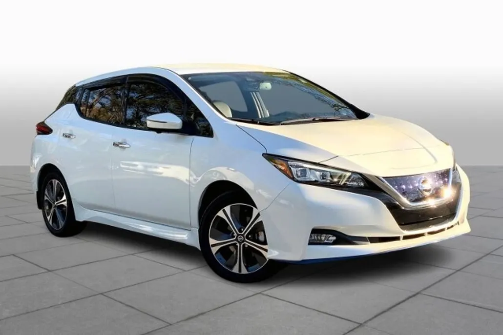 2022 Nissan Leaf SL Plus photo 1