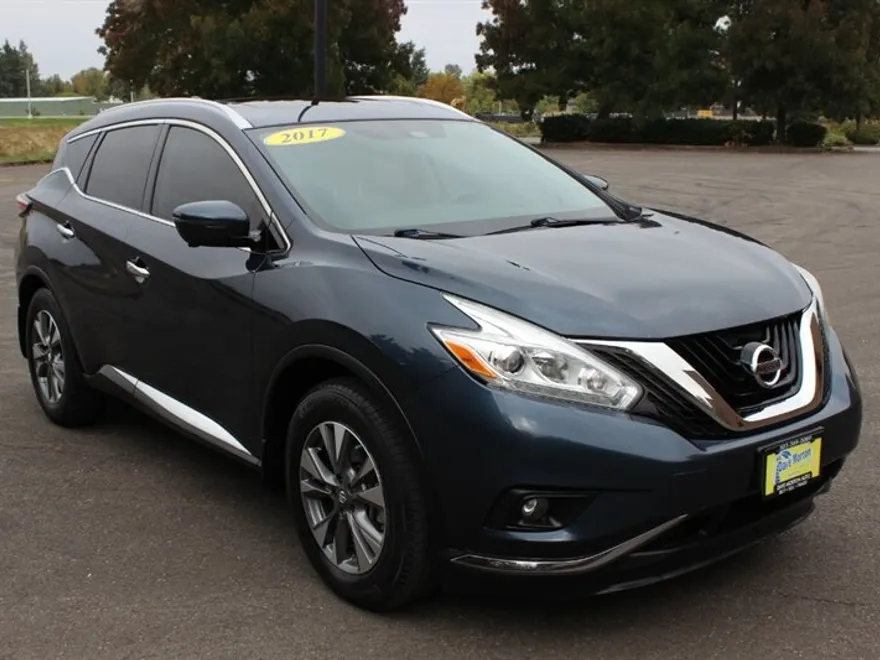 2017 Nissan Murano SL photo 1